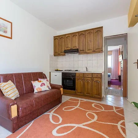 Apartman Romantic Marko For 2 With Pool And Grill Zaton